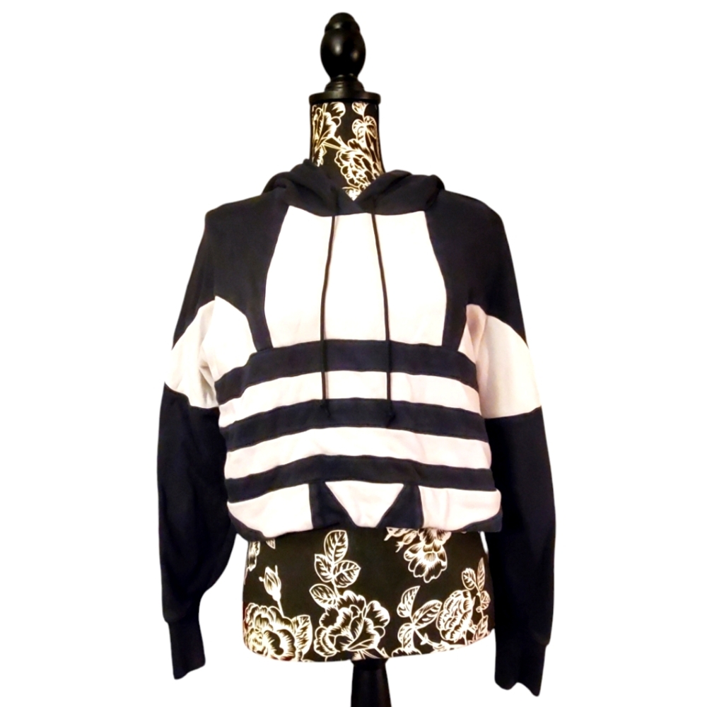 ADIDAS black with white trefoil cropped hoodie ladies size XS UK6 slouchy fit